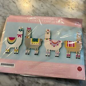 NEW in package paper source floral
Llamas kit